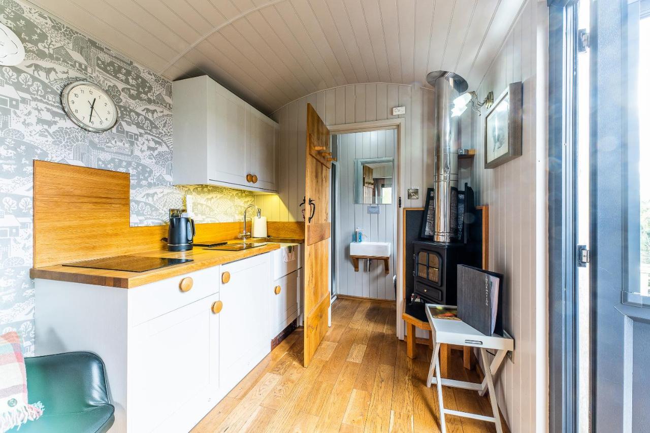 The Little John Petite Cosy Log Cabin - Sleeps 2, Great For Romantic Breaks, Couples, Single Guests, Near Sherwood Forest At Fairview Farm, Nottingham Set In 88 Acres Blidworth Esterno foto