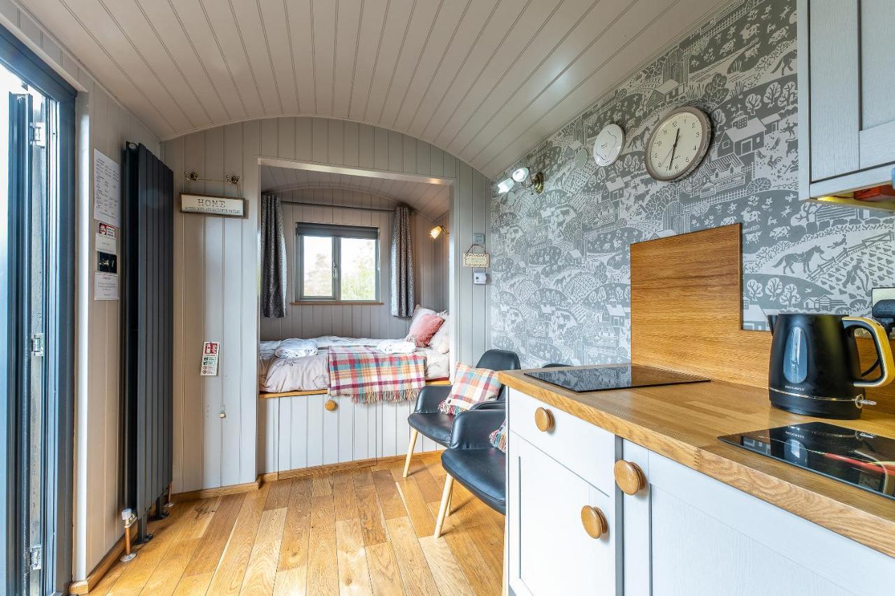 The Little John Petite Cosy Log Cabin - Sleeps 2, Great For Romantic Breaks, Couples, Single Guests, Near Sherwood Forest At Fairview Farm, Nottingham Set In 88 Acres Blidworth Esterno foto